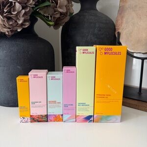 Good molecules bundle